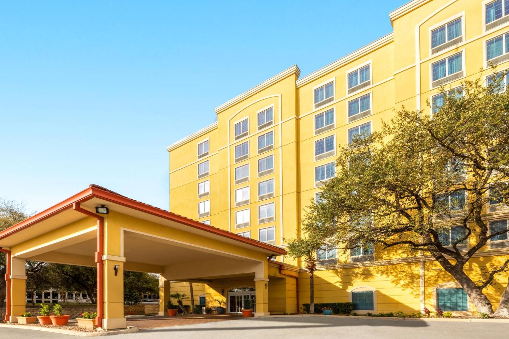 Hotel La Quinta By Wyndham San Antonio Medical Ctr. Nw Esterno foto