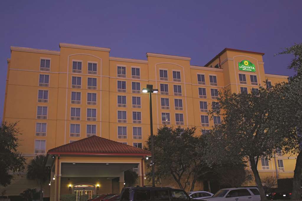 Hotel La Quinta By Wyndham San Antonio Medical Ctr. Nw Esterno foto